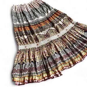 90s Boho Tiered Maxi Skirt – Festival Prairie [OS]